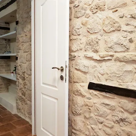 Square * Makarska
